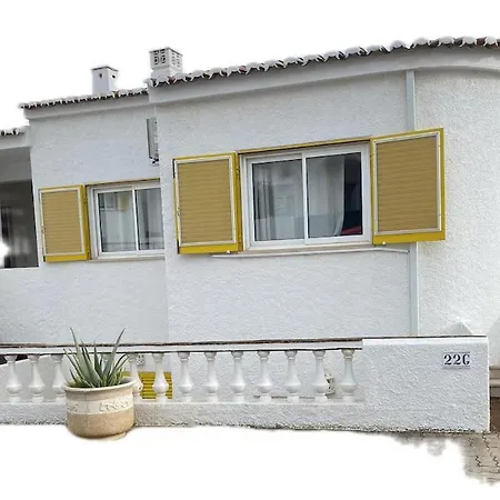 Dream 22g Above Apartment *