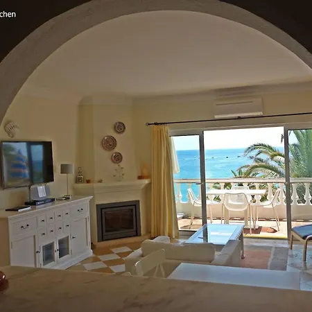 Apartment Dream 22g Above *